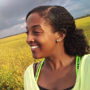 Meet your Posher, Dominique